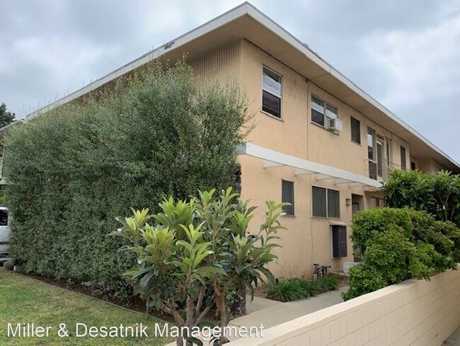Building Photo - 11852 Gorham Ave