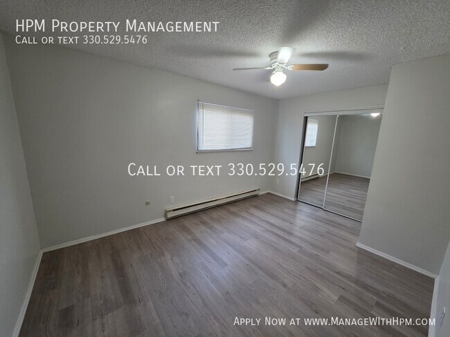 Foto del edificio - 1017 Howe Ave