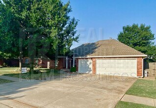 Building Photo - 216 Castle Rock Rd