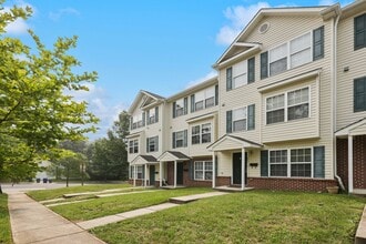 Building Photo - 445 Kenneth Square
