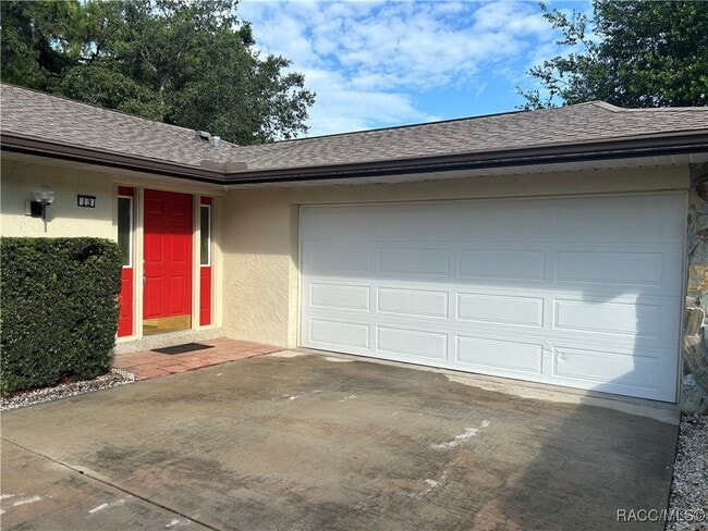 Building Photo - 13 Boxelder Ct