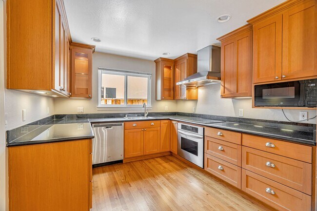 Building Photo - Charming 4-Bedroom Home with Updated Kitchen in Prime San Jose Location