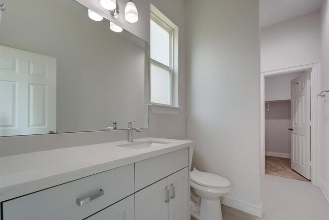 Foto del edificio - 5528 Larkin St