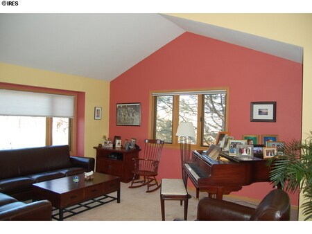 Building Photo - 4690 Pawnee Pl
