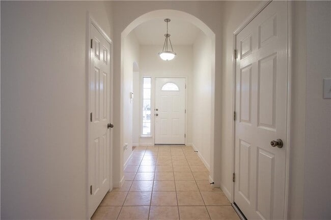 Foto del edificio - 107 Thompson Trail