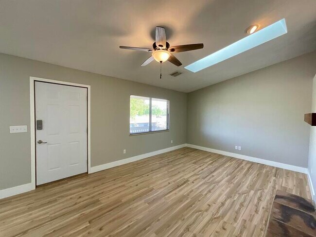 Building Photo - 236 Eagle Ridge