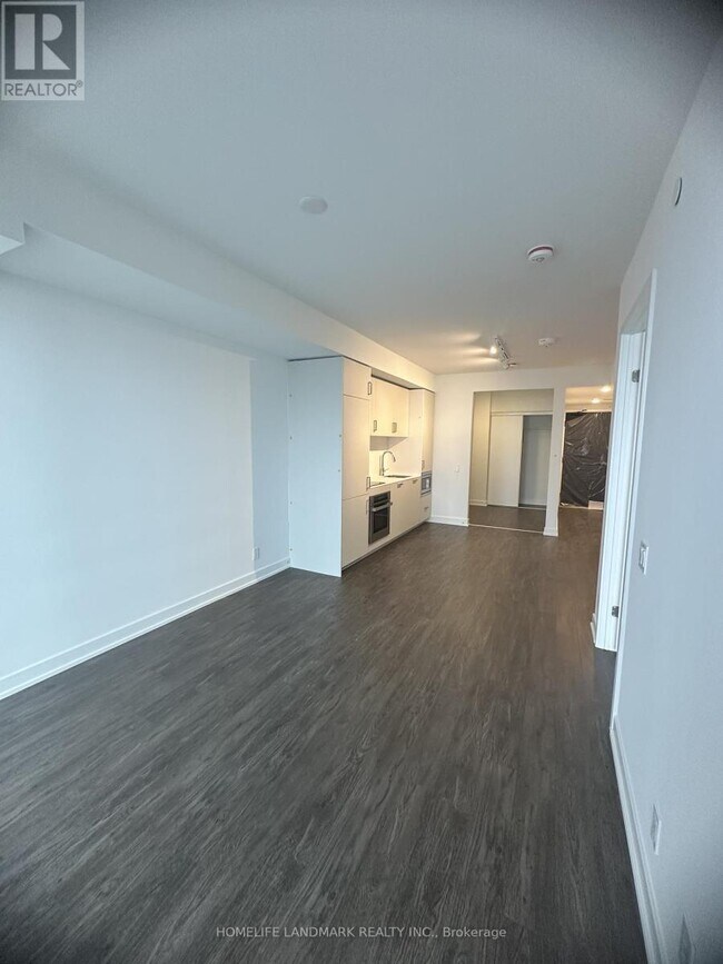 Photo du bâtiment - 88 Queen St E