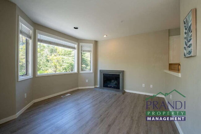 Building Photo - 1 Gable Ct
