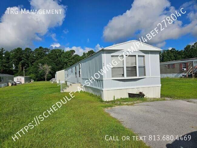 Foto del edificio - 221 Riggs Rd