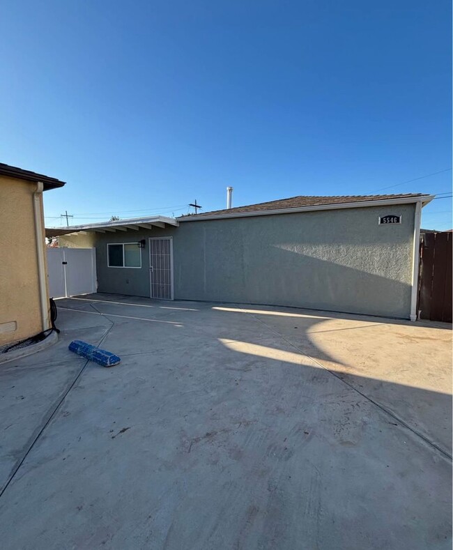 Foto del edificio - 2 bedrooms 1 bath home in San Diego