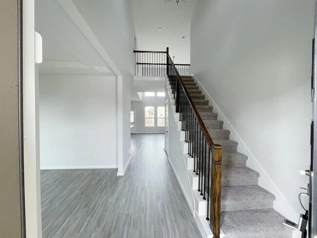 Building Photo - 17922 Dovetail Creek Ct
