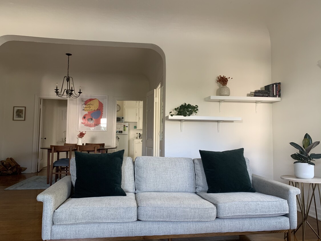 Living room - 6360 Orange St