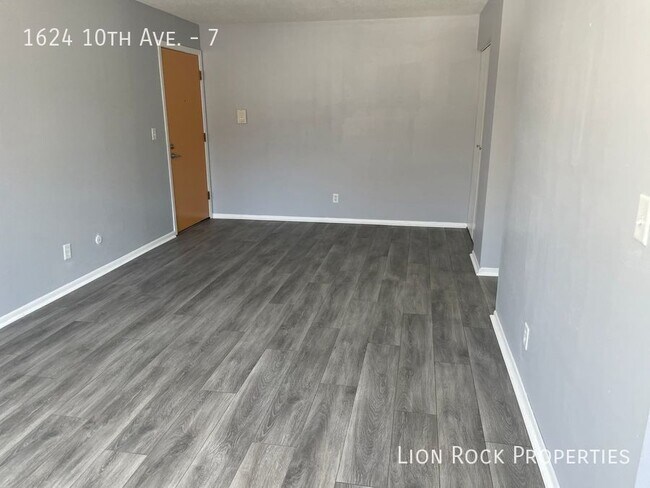 Building Photo - Beautiful 2-Bedroom Unit in Newport Ponds ...