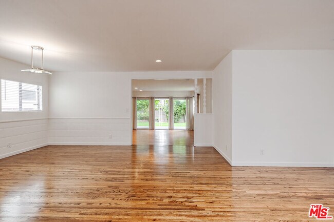 Foto del edificio - 12800 Stanwood Dr