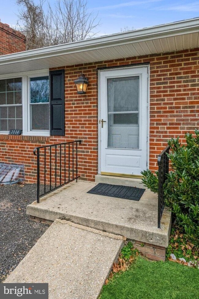 Foto del edificio - 3504 Brinkley Rd