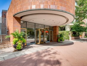 Building Photo - 480 N McClurg Ct