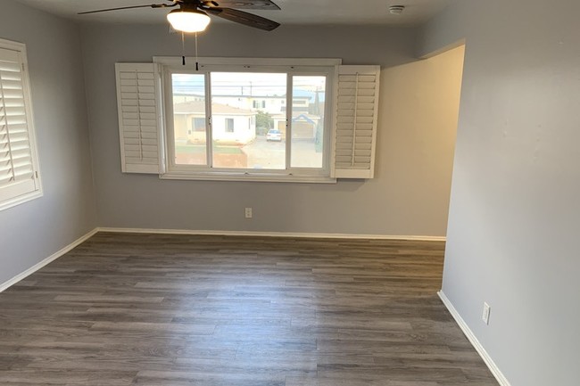 Living Room - 17329 Denker Ave