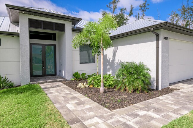 Foto del edificio - 3432 SW 8th St