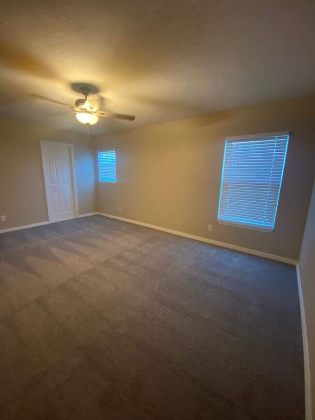 Building Photo - NOW AVAILABLE! - 3924 Hunters Ridge Way, T...