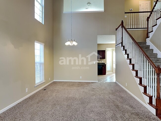 Foto del edificio - 661 Sugar Mill Dr