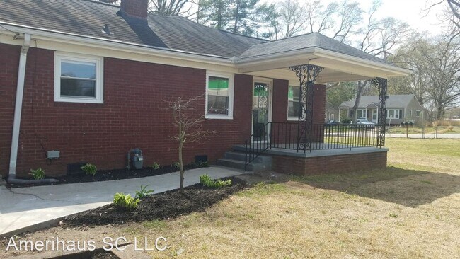 Building Photo - 3 br, 2 bath House - 3 Dempsey Street