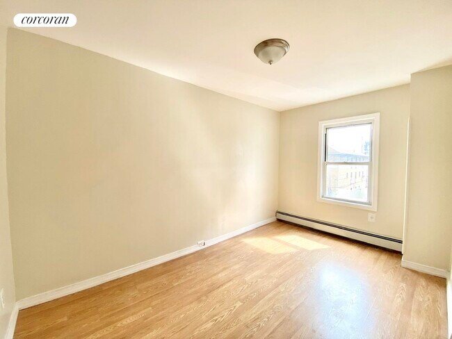 Foto del edificio - 1198 E 94th St