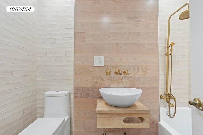 Foto del edificio - 1422 Lincoln Pl