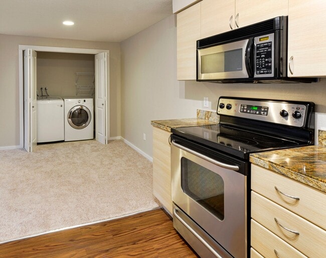 Foto del edificio - Available Now! Beautiful Kirkland Condo - ...