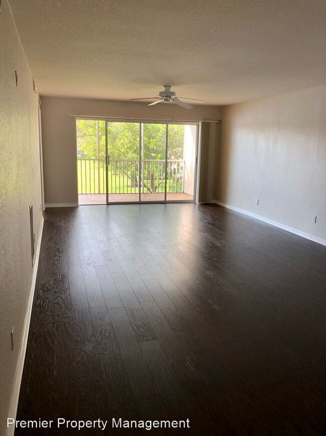 Building Photo - 2 br, 2 bath House - 9610 Victoria Lane D204