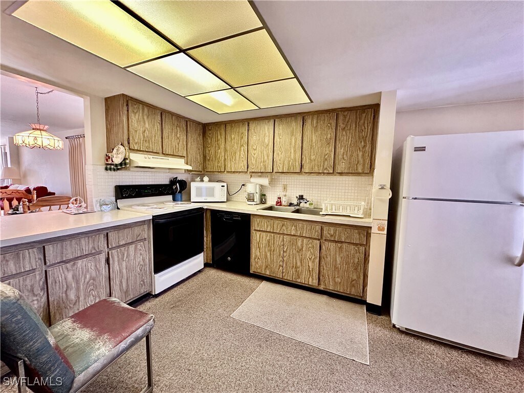 Foto del edificio - 2244 Winkler Ave