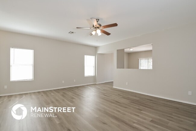 Building Photo - 1735 W Summer Dawn Dr