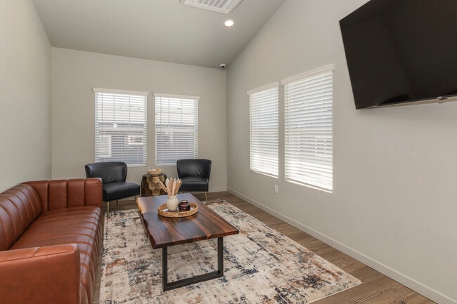Building Photo - Cottages on the Boulevard