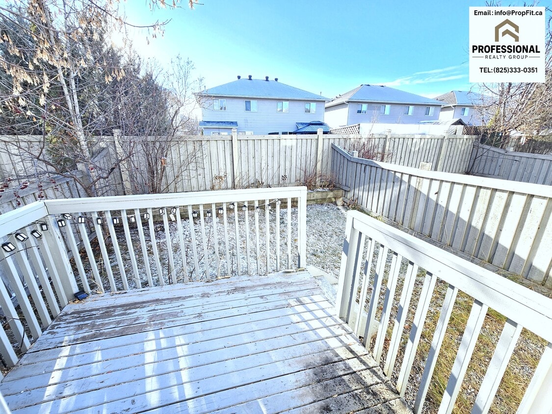 Building Photo - 287 Macewan Rd SW