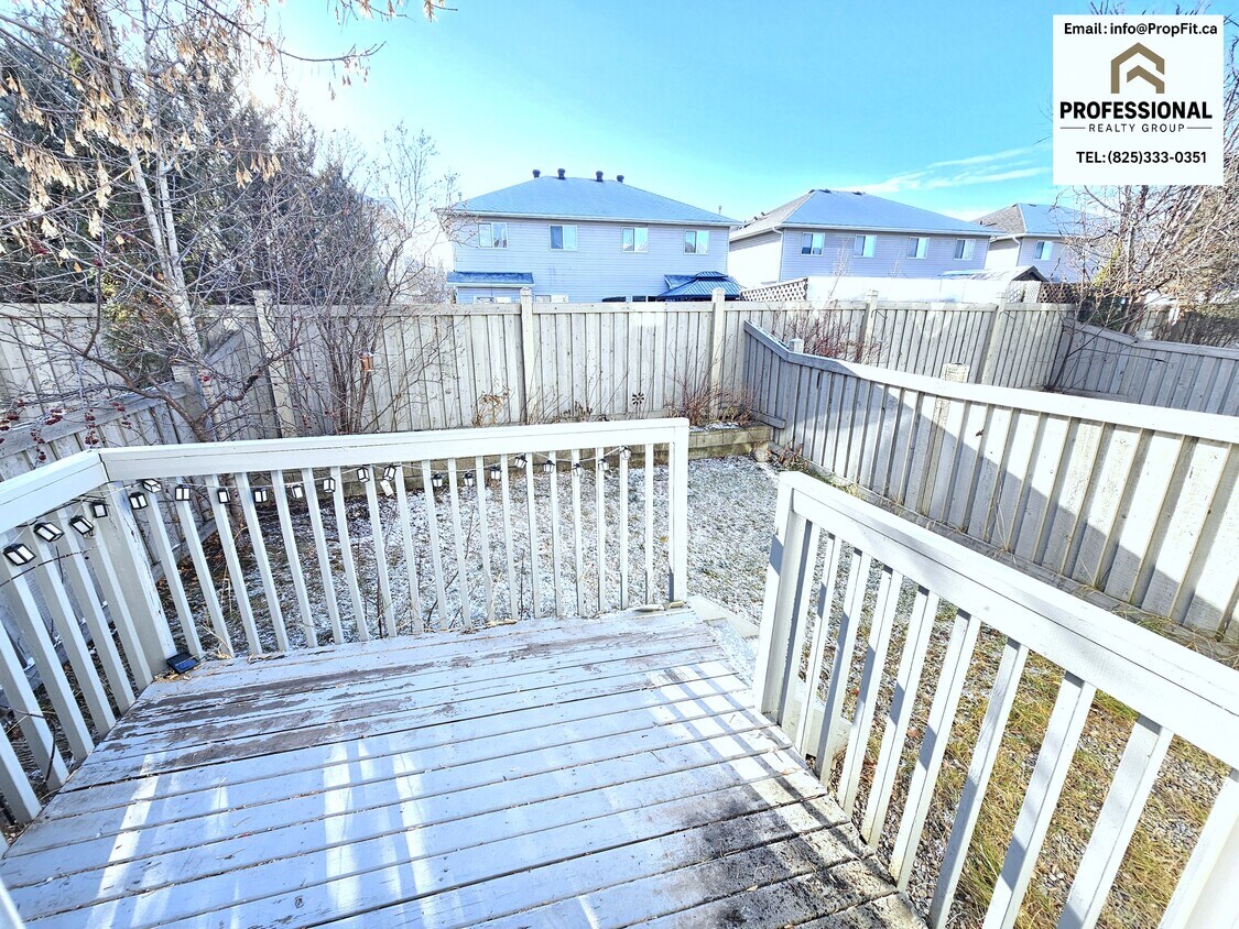 Photo du bâtiment - 287 Macewan Rd SW