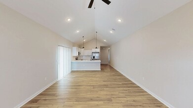 Building Photo - 2126 W Elk Ridge Ave