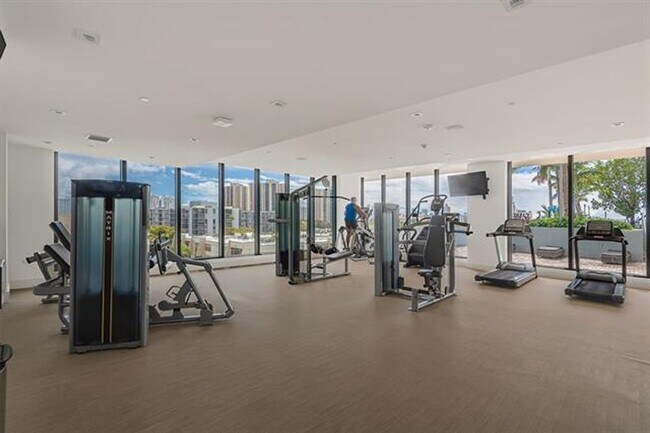 Foto del edificio - 2960 NE 207th St