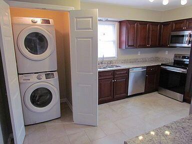 Foto del edificio - 2948a Candlelight Way