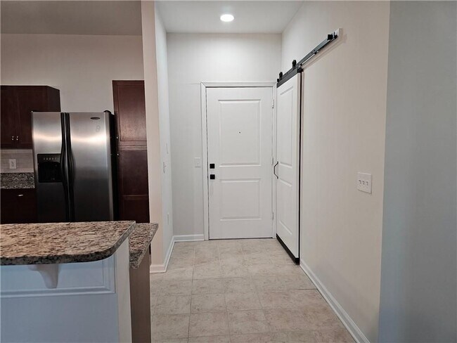 Foto del edificio - 870 Mayson Turner Rd NW