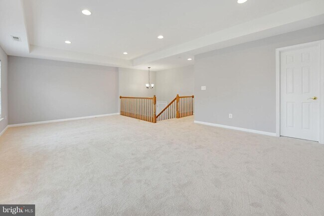 Building Photo - 42471 Greenside Dr