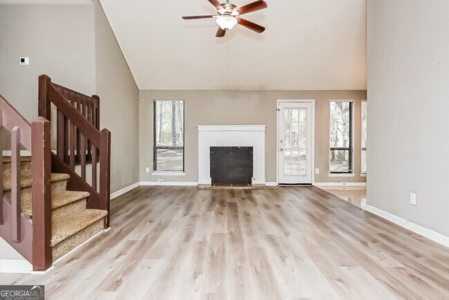 Foto del edificio - 8607 Forest Pointe Ct