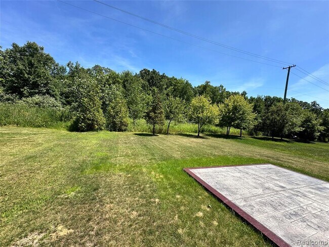 Foto del edificio - 43570 Cherrywood Ln