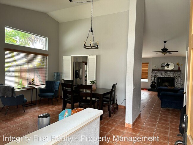 Foto del edificio - 4 br, 2 bath House - 1771 South Point Dr.