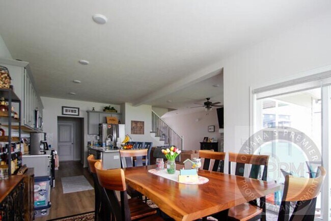 Building Photo - Modern New Build 4Bd/4Ba Papillion (photos staged for effect)
