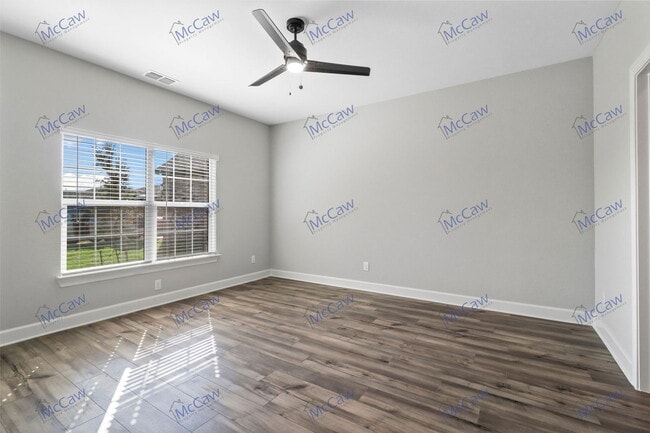 Building Photo - 1036 Calhoun Dr