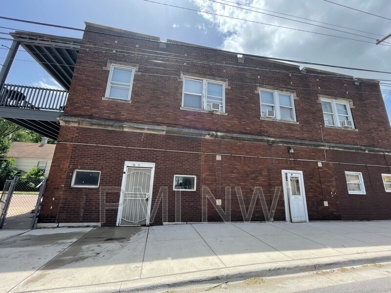 4901 Northcote Ave Unit Apt A1, East Chicago, IN 46312 Condo for Rent