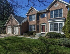 Building Photo - 6805 Marleigh Ct