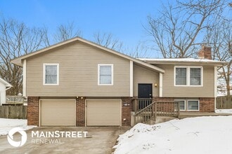 Building Photo - 11 NE 90th Terrace