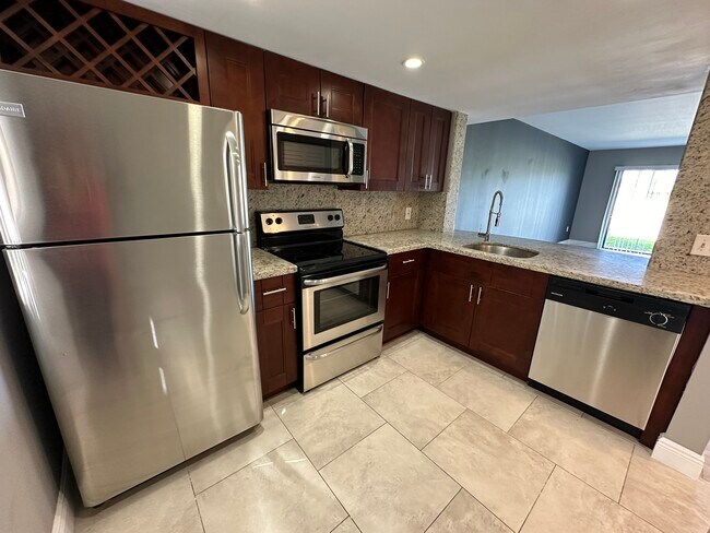 Foto del edificio - 5200 NW 31st Ave