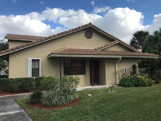 Building Photo - 9030 Vineyard Lake Dr