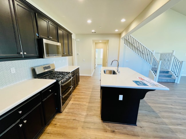 Foto del edificio - 658 Arlington Wy